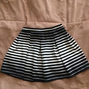 Cute black and white skirt